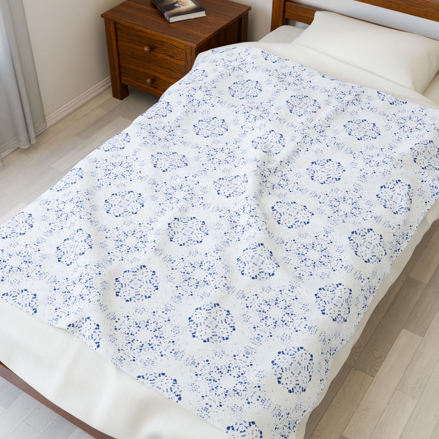 Velveteen Plush Blanket - Batik Scatter, Blue