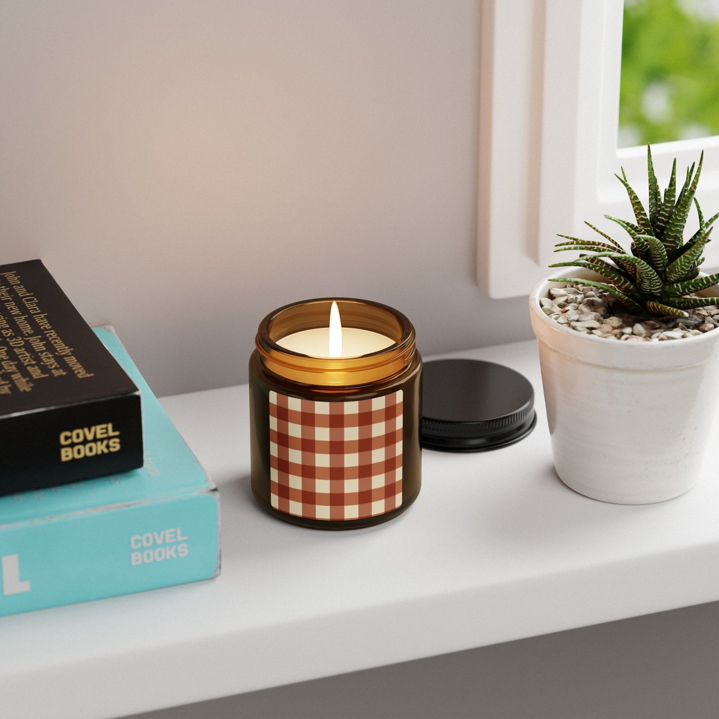 Cozy Amber Jar Candle with Cinnamon Gingham Design, Rustic Home Decor, Scented Candle for Relaxation, Gifts for Housewarming, Decorative Candle