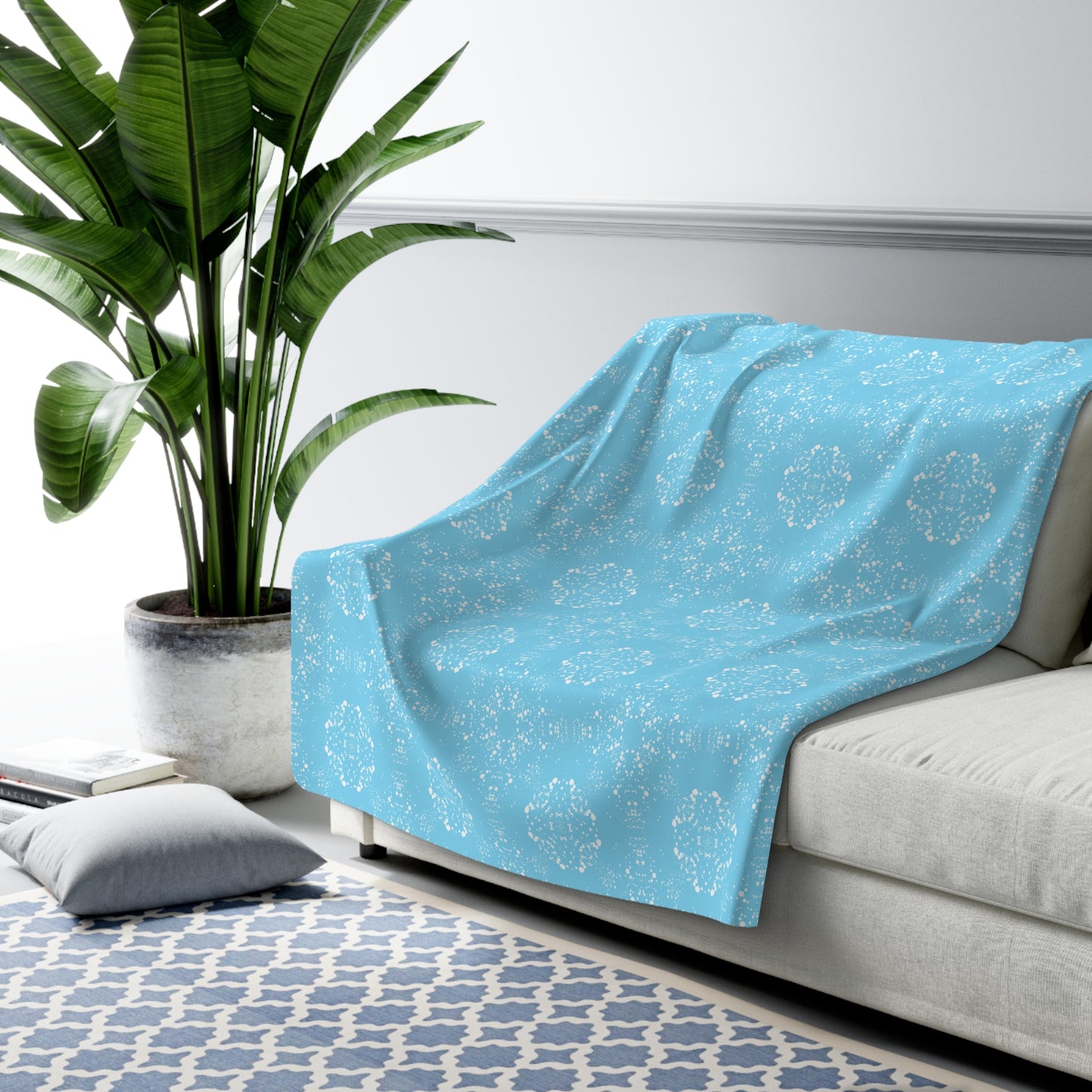 Sherpa Fleece Blanket - Batik Scatter, Light Blue