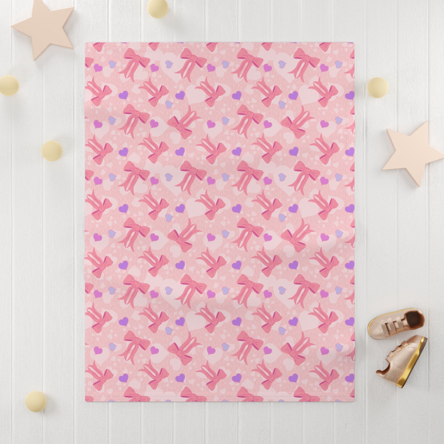Sweethearts and Bows — Soft Fleece Heart & Bow Nursery Blanket